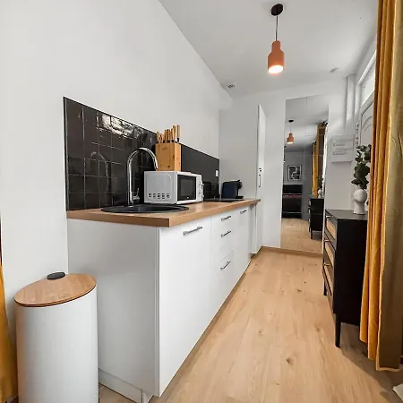 Appartement Jacuzzi Prive, Sauna & Design Chic Reims