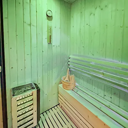 Jacuzzi Prive, Sauna & Design Chic Reims