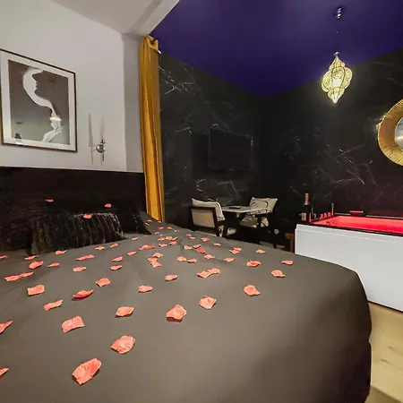 Jacuzzi Prive, Sauna & Design Chic Appartement *