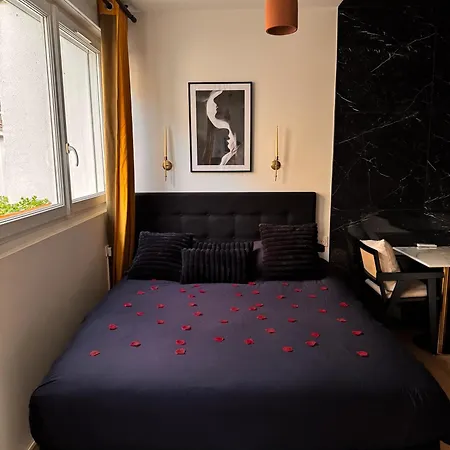 דירה Jacuzzi Prive, Sauna & Design Chic *